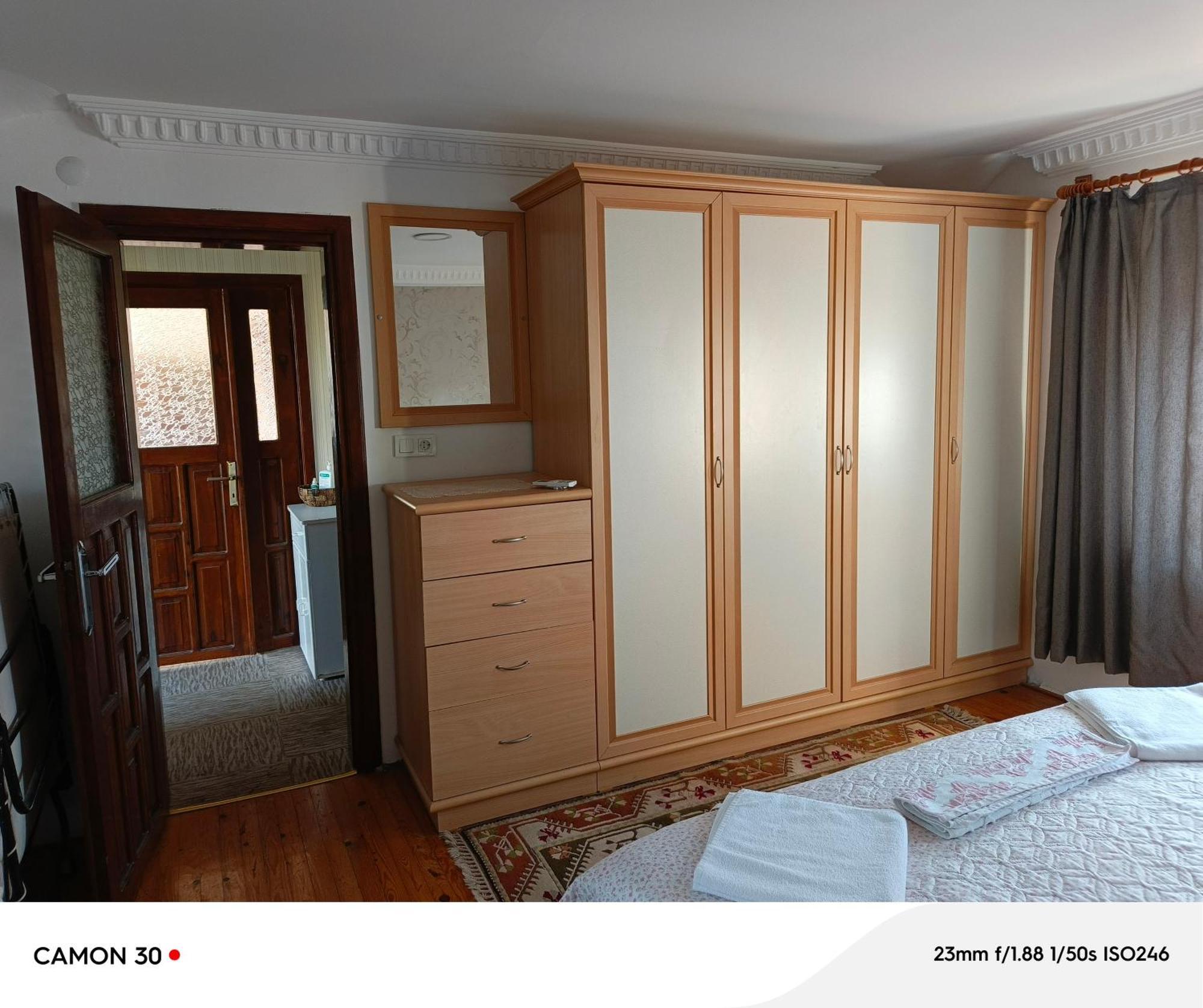 House Apartment *