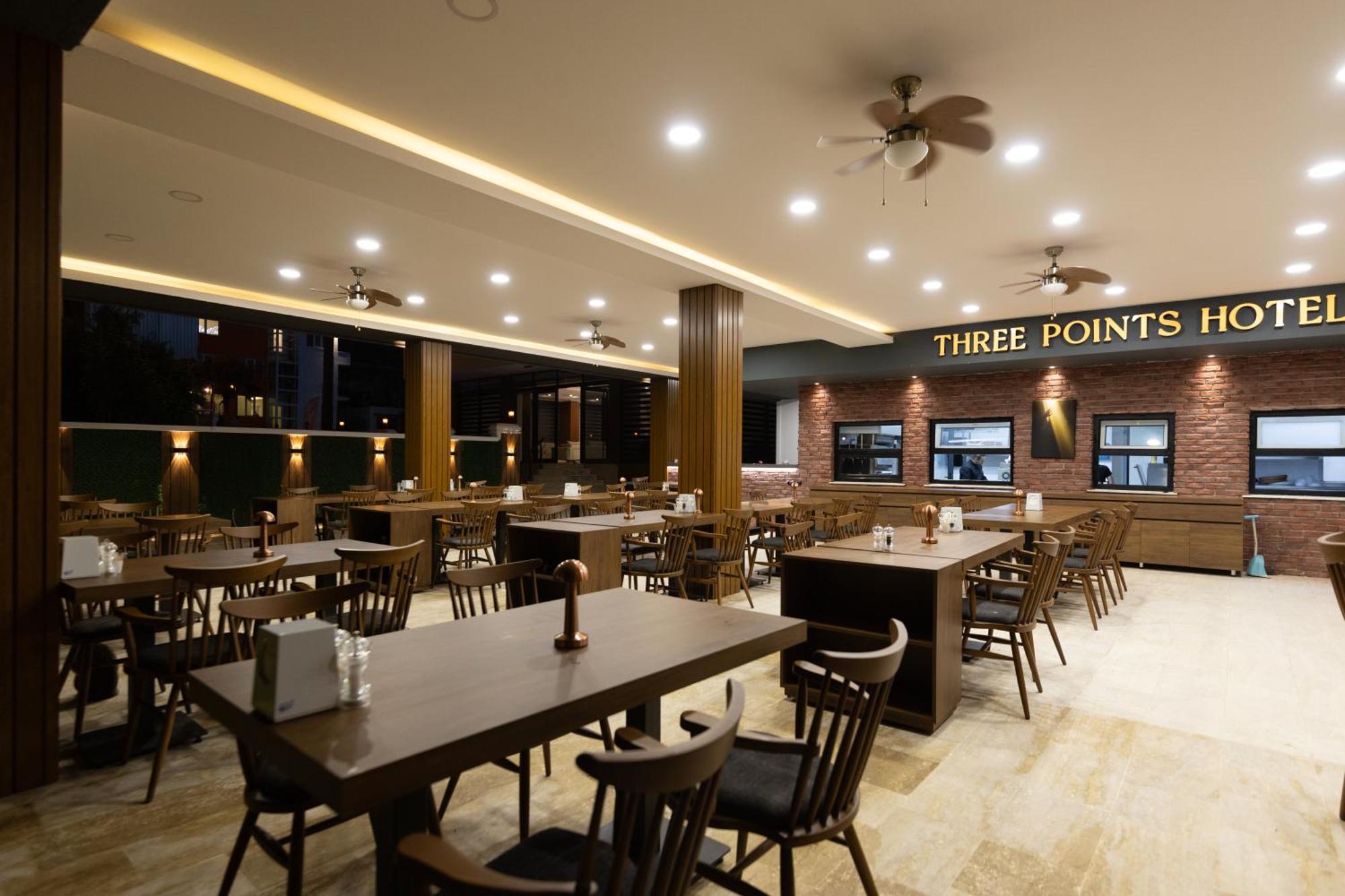 Three Points * Beldibi (Kemer)