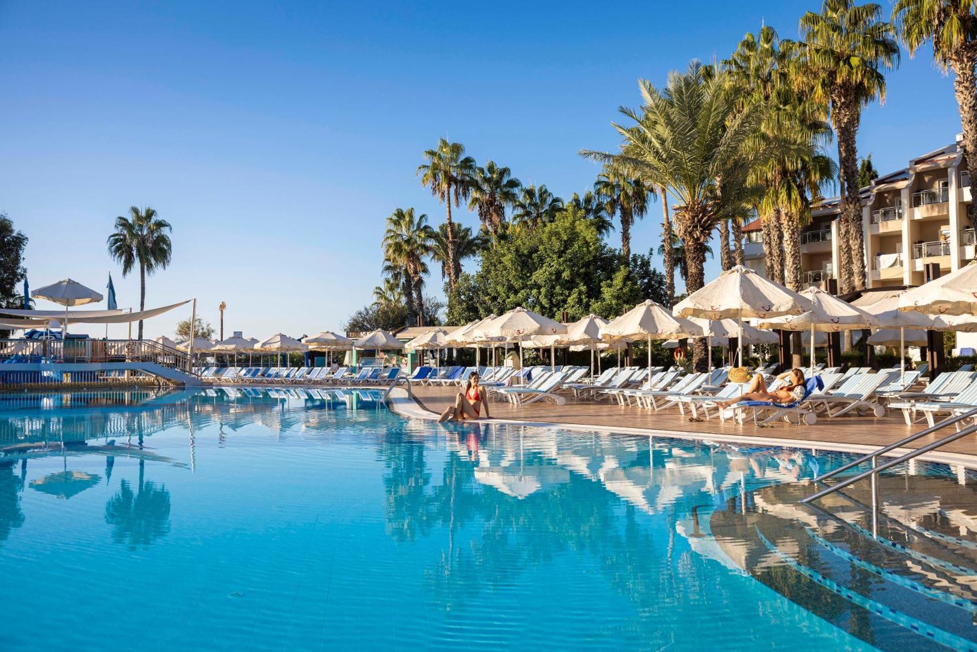 Tui Blue Pascha Bay Hotel