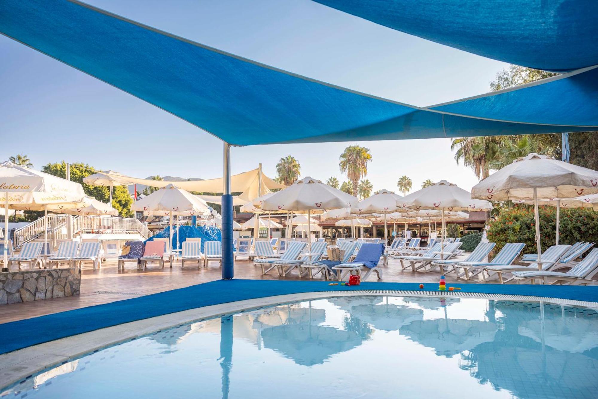 Tui Blue Pascha Bay Hotel