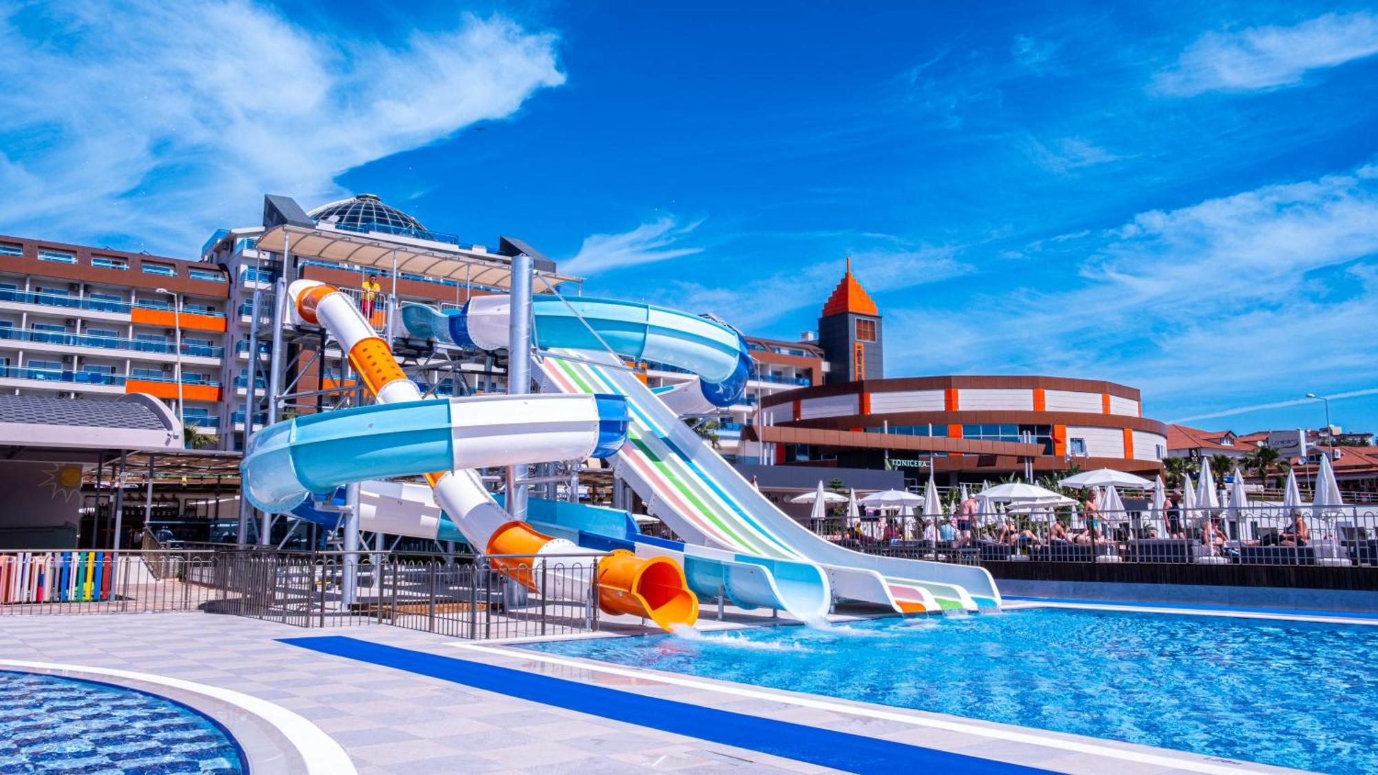 Lonicera Premium (adults Only) 5*