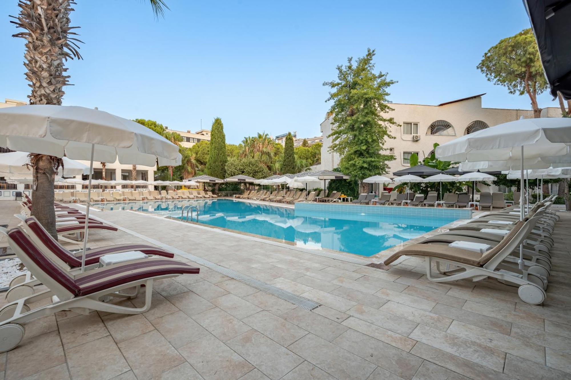 Nusso Club Hotel
