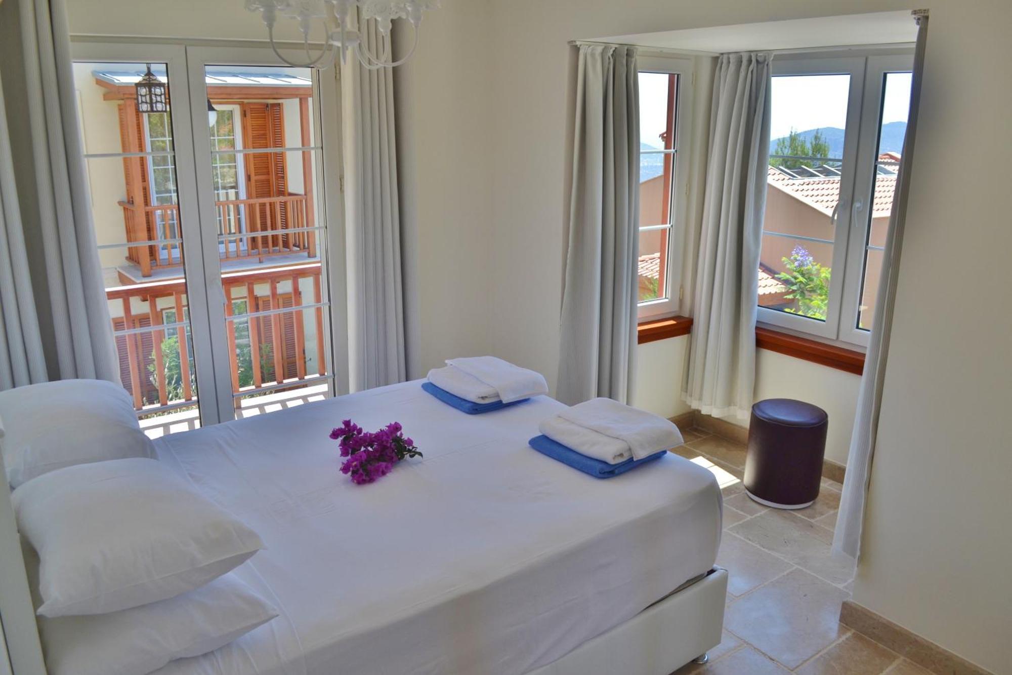 Zeytin Kalkan Villa