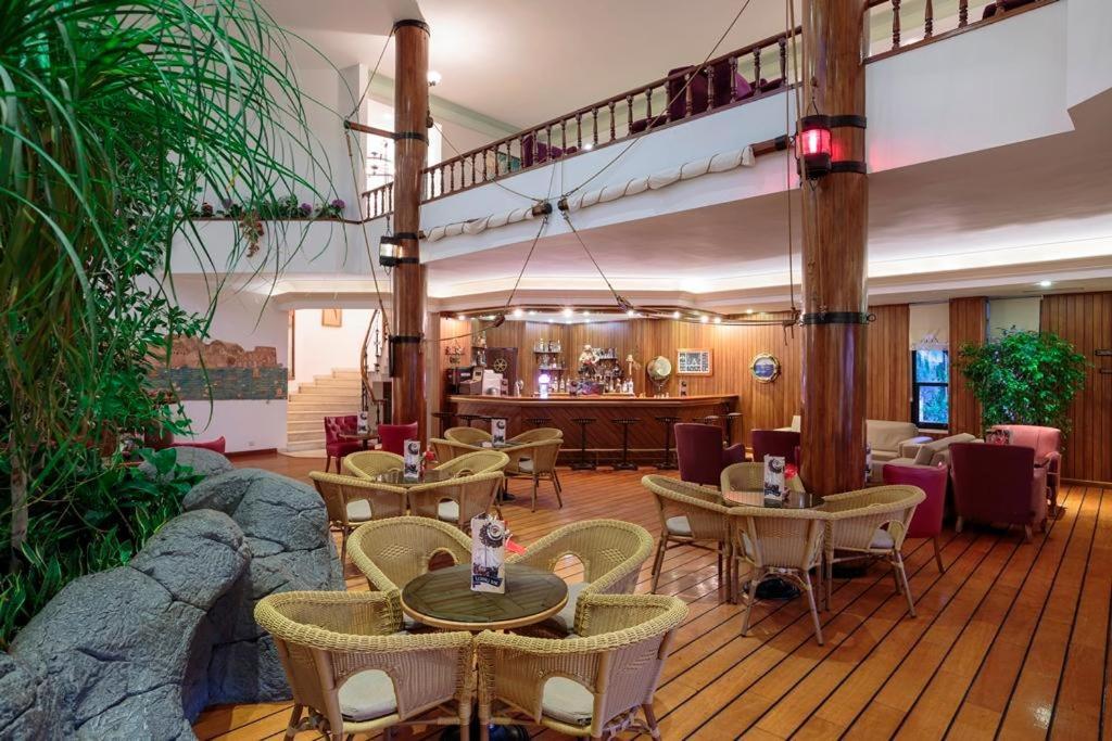 Pirate's Club Resort
