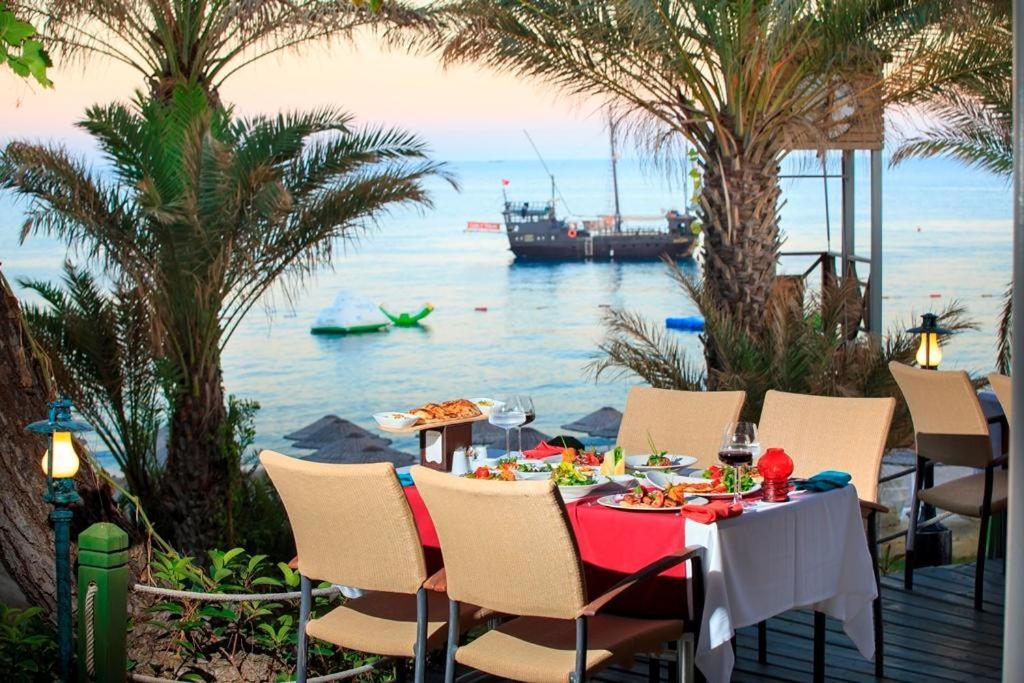 Pirate's Club Resort 5*