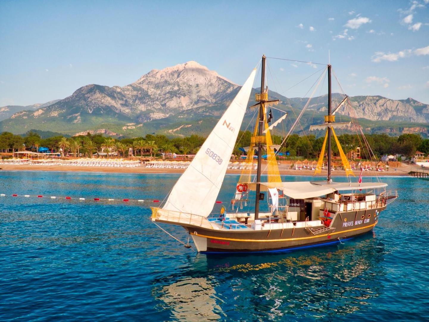 Pirate's Club Resort