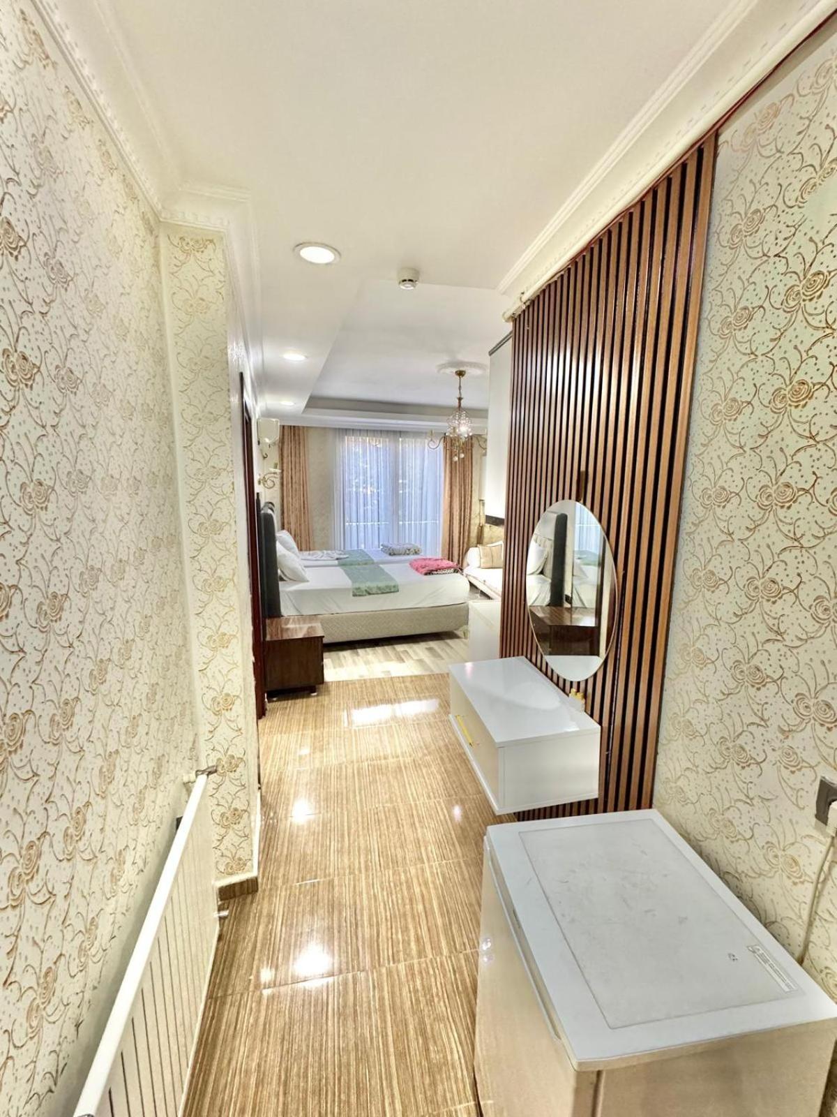 Aparthotel Hagia Sophia *
