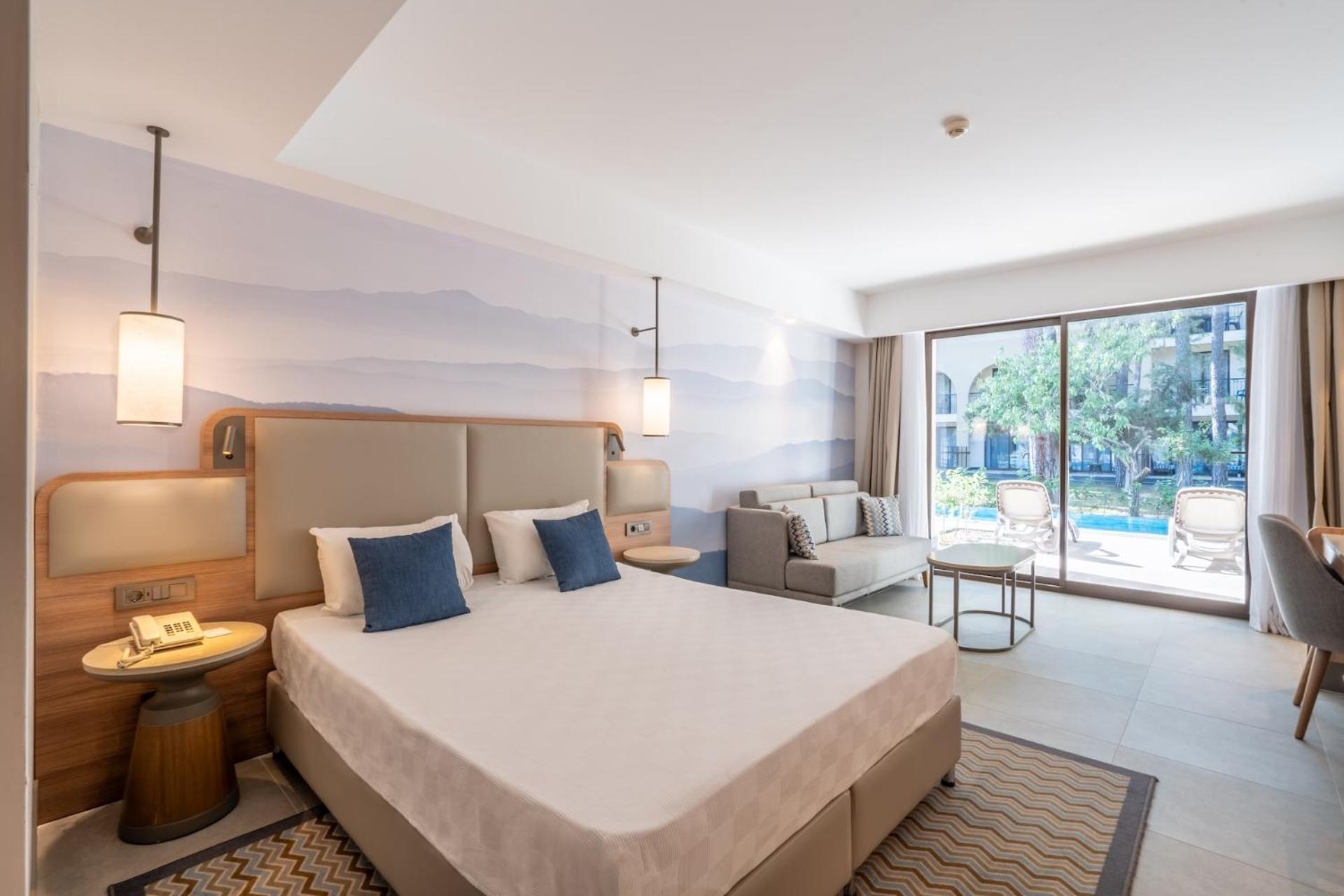 Champion Village Resort 5*