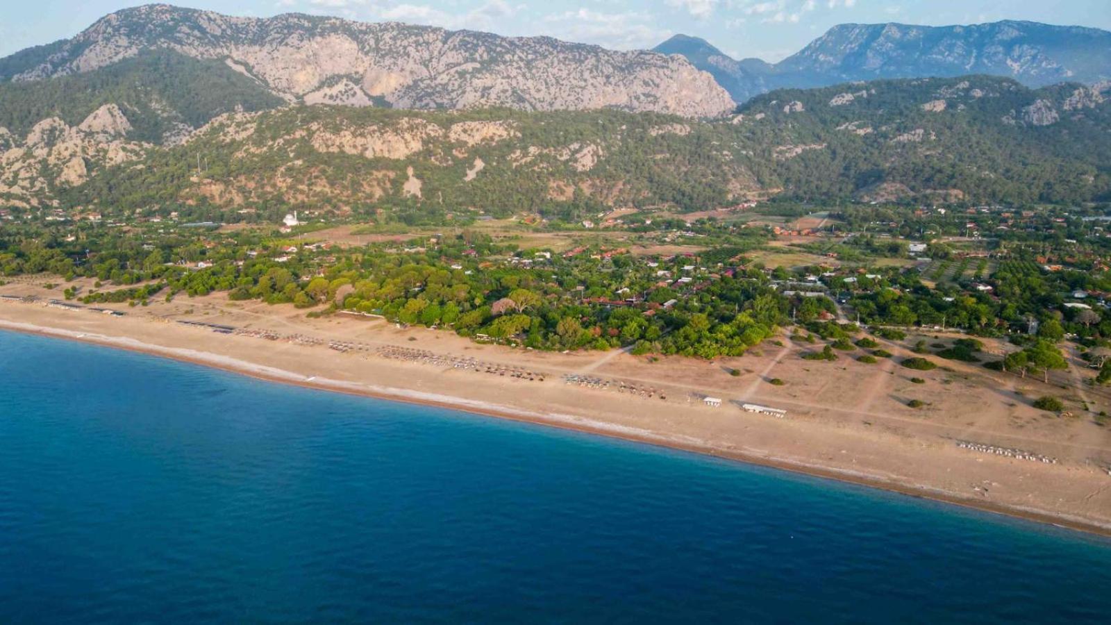 Bed & Breakfast Etenna Beach Bungalows