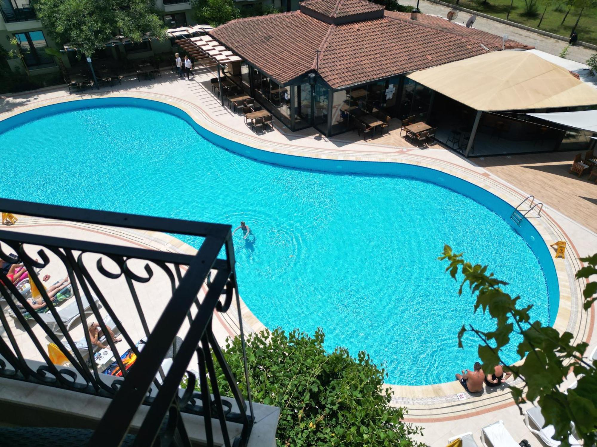Lemas Aparthotel Side
