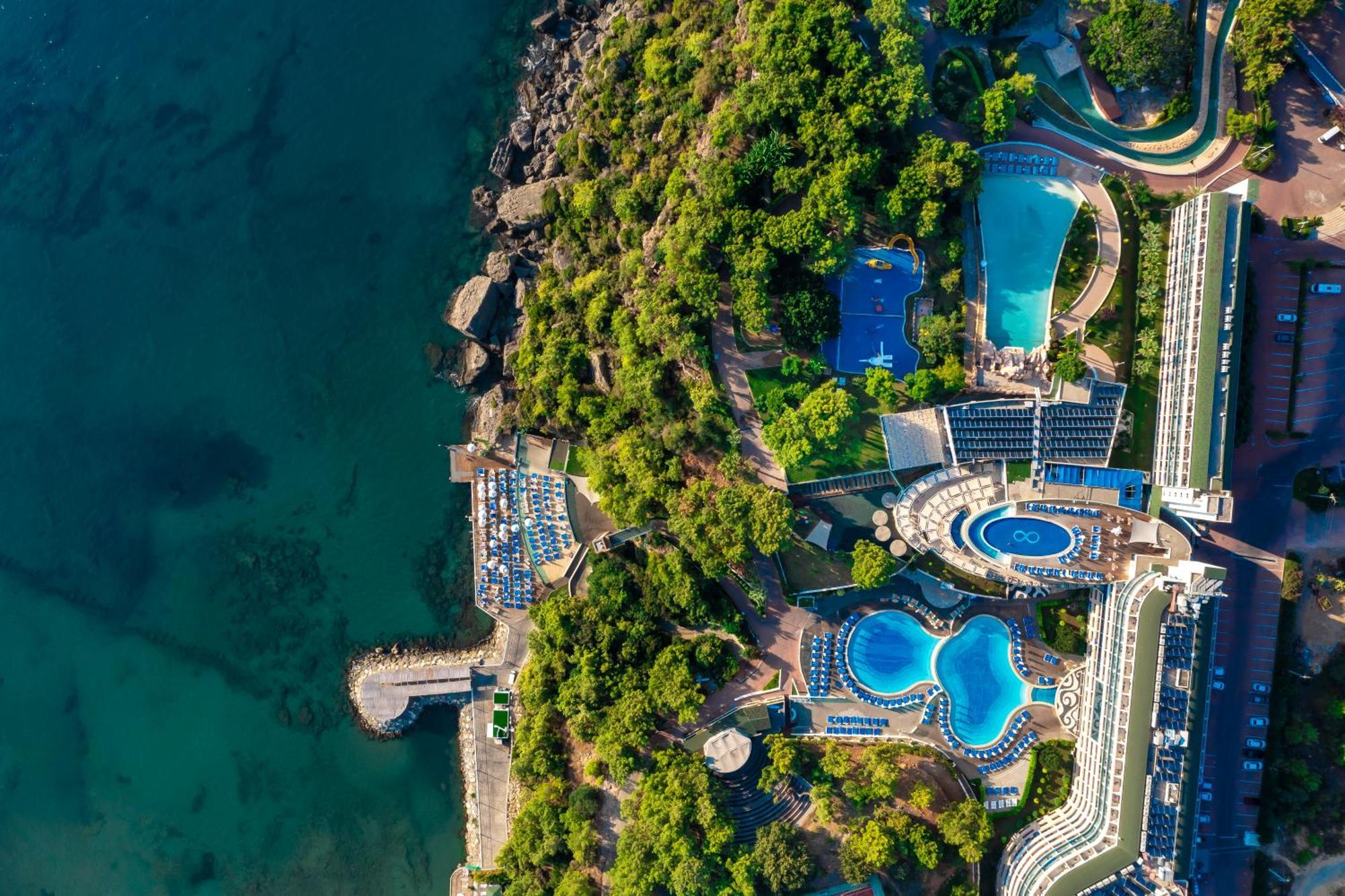 Hotel A Good Life Utopia Family