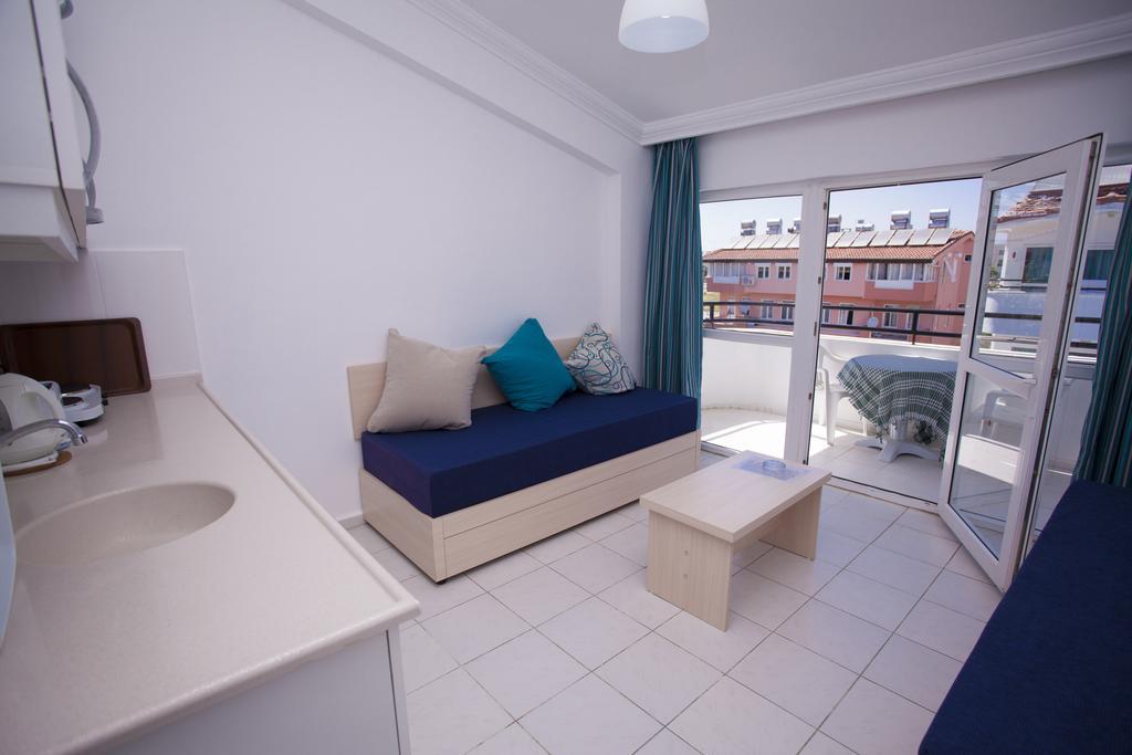 Aparthotel Adora Garden Side