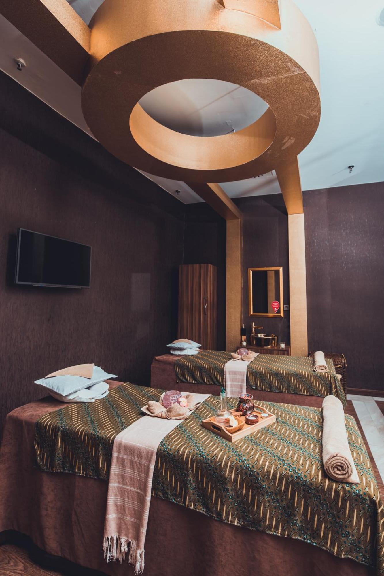 Wow Airport Hotel Hotel