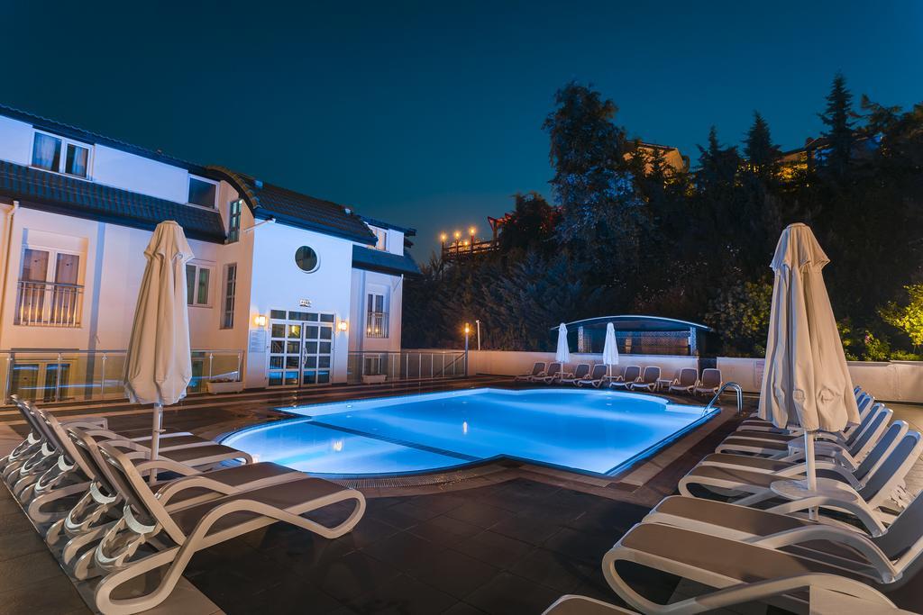 Su - Adult Only Hotel Side