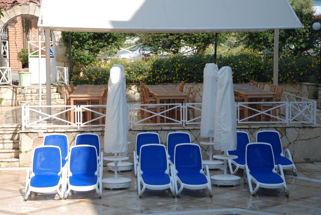 Hotel Adora