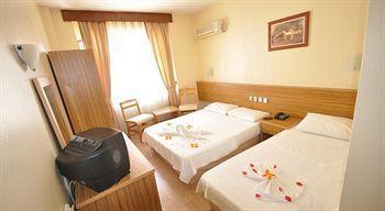 Hotel Mevre 3*