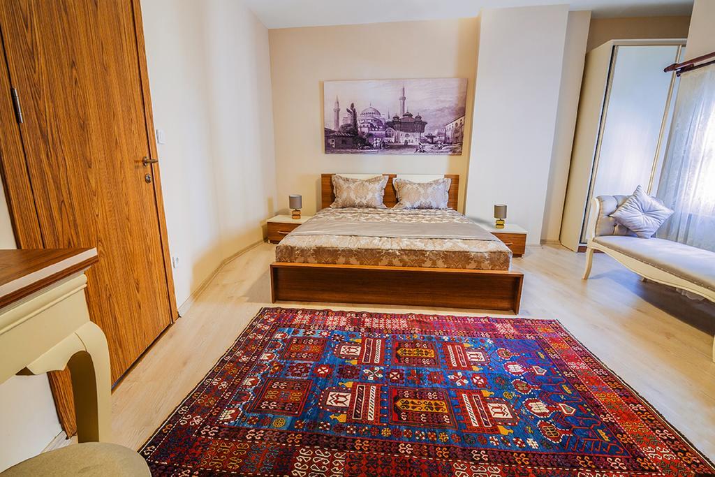 Hotel Million Old 3*