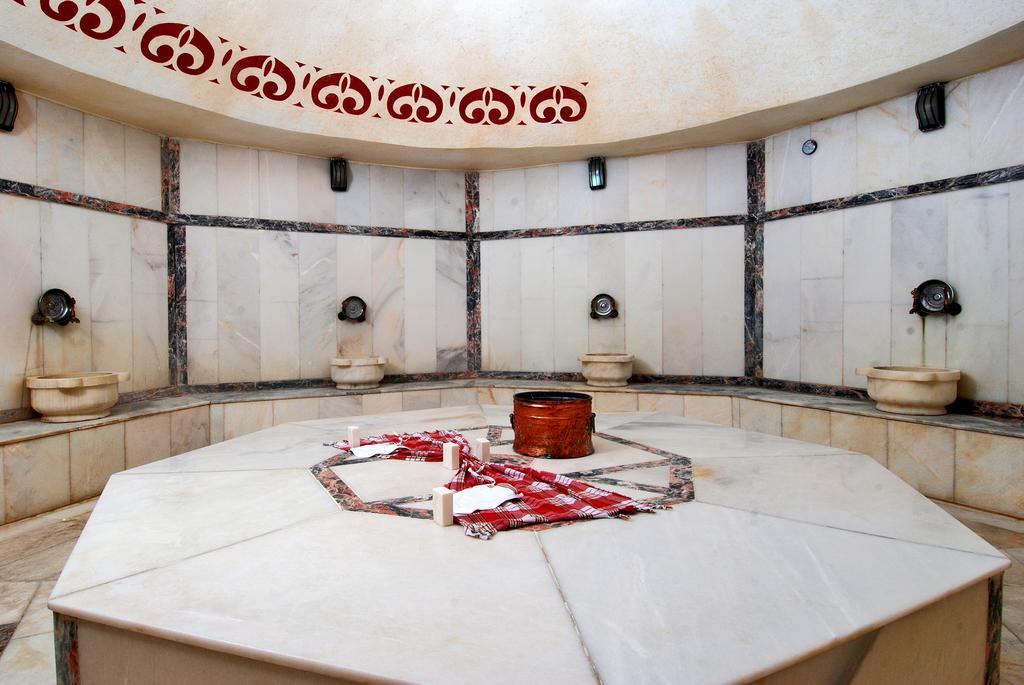 Maya World 4*