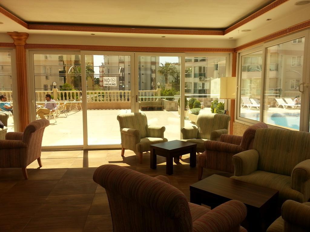 Lara Hadrianus Hotel 3*