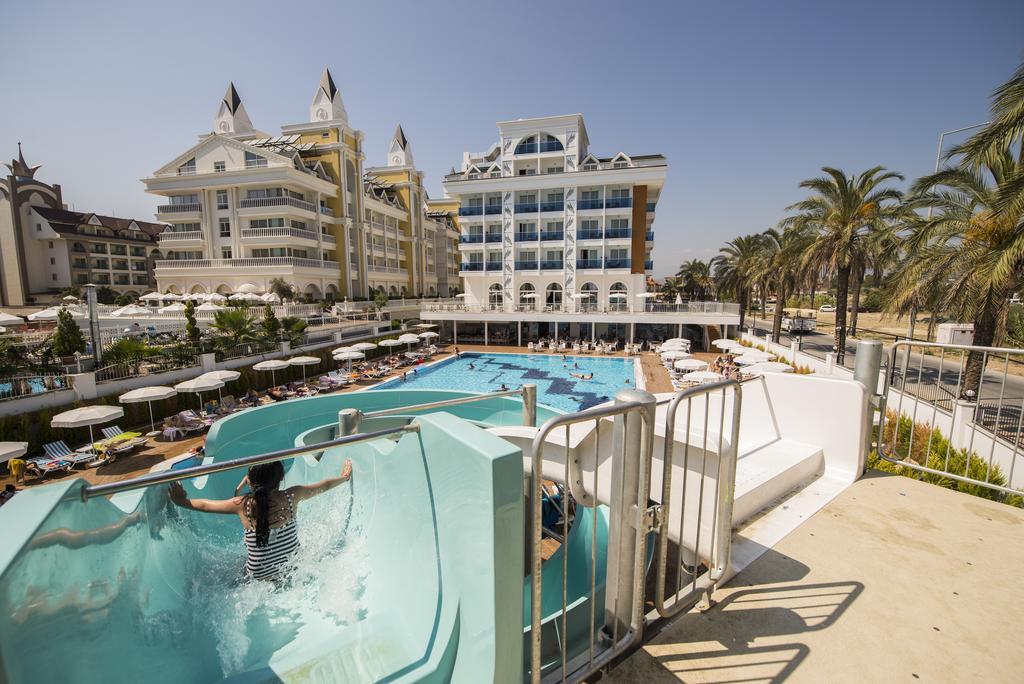 Hotel Palm World &