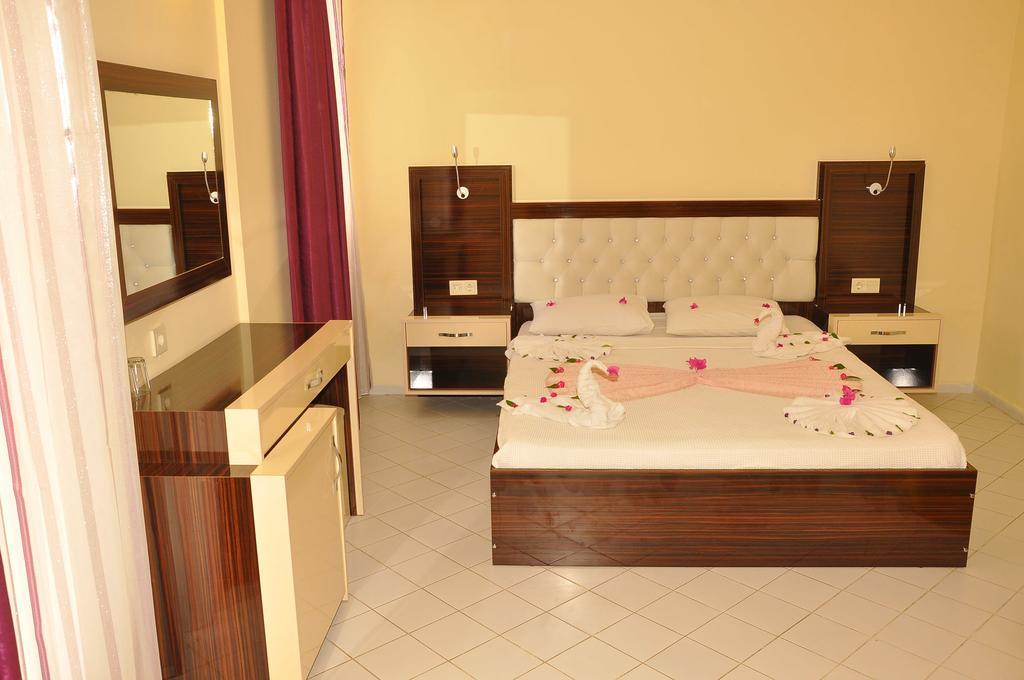 Midnight Sun Hotel 3*