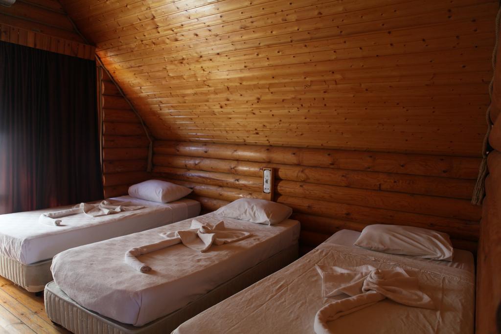 Woodline Hotel
