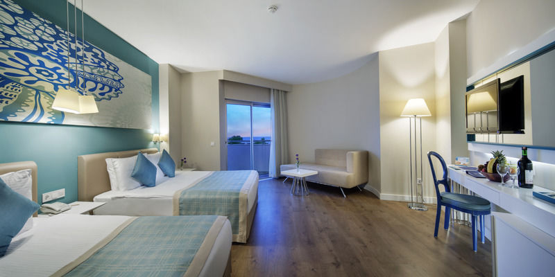 Resort Sea Shell & 5*