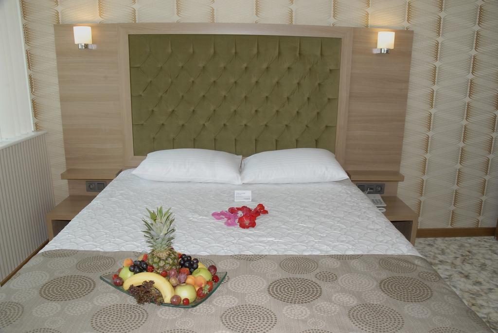 Hotel Lounge Hotel 2*
