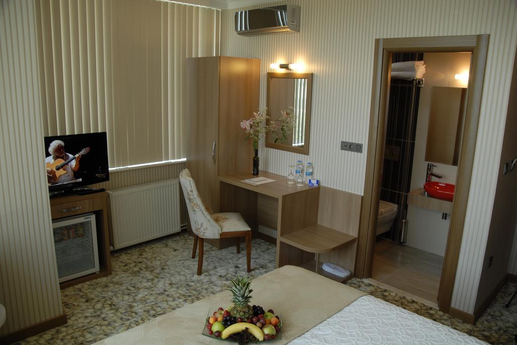 Hotel Lounge Hotel