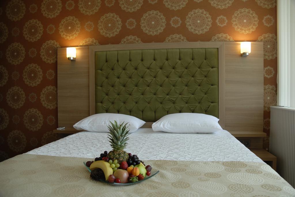 Hotel Lounge Hotel 2*
