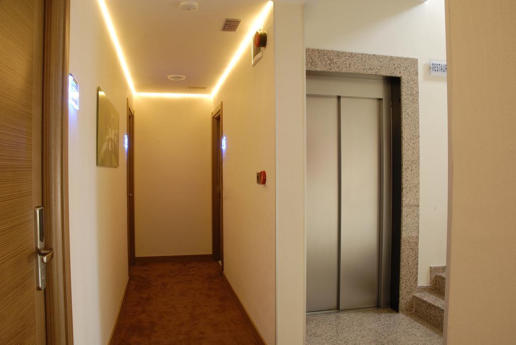 Hotel Lounge Hotel 2*