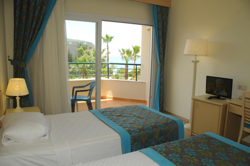 Resort Aska Just In Avsallar