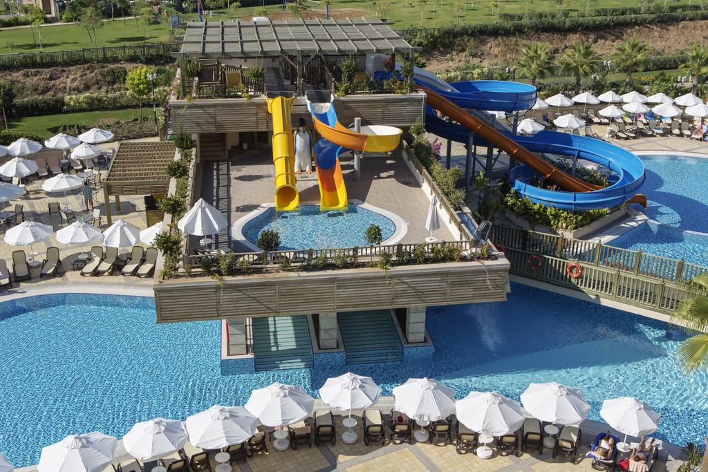 Resort Crystal Palace Luxury &