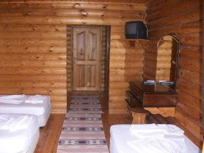 Woodline Hotel 3*