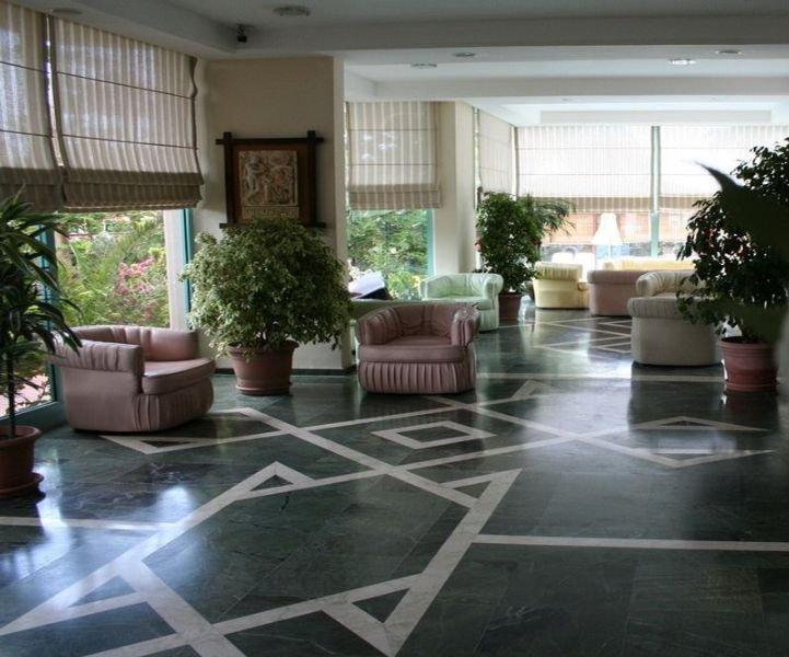 Sun Hotel Side