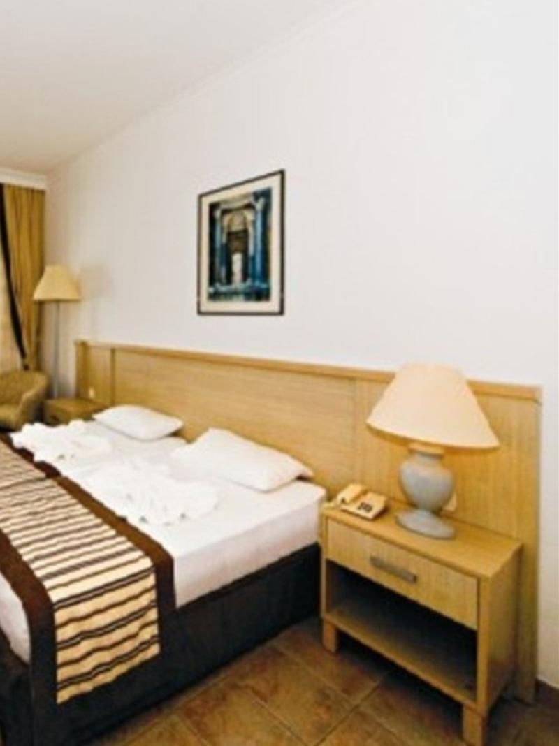 Sural Saray (adults Only)