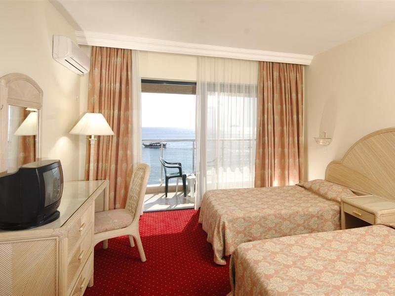 Resort Aska Just In Avsallar