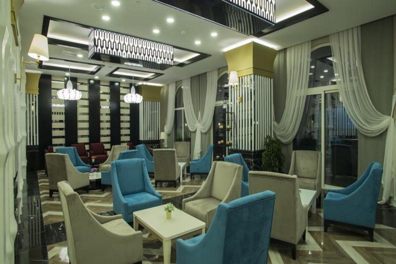 Hotel Palm World &