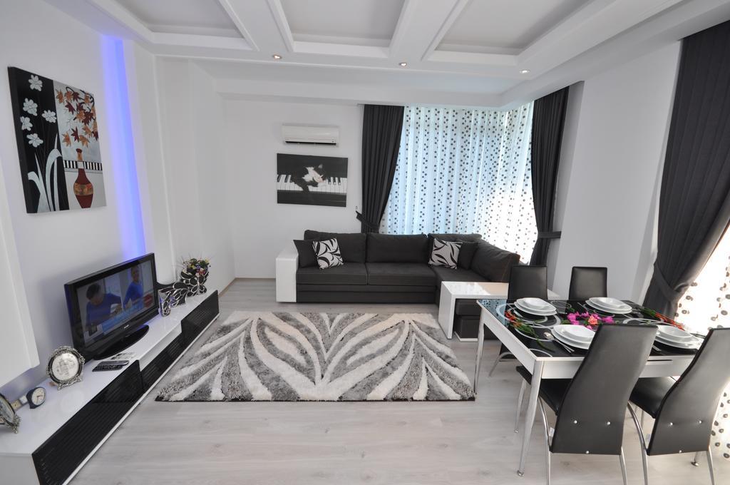 Pine Park Apartment