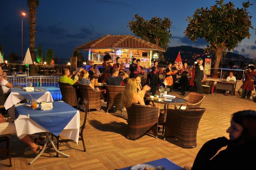 Parador Beach Hotel Hotel