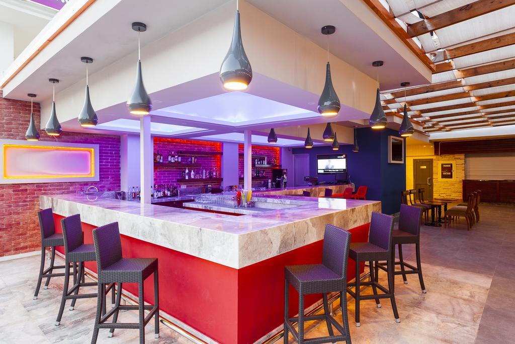 Su - Adult Only Hotel 4*