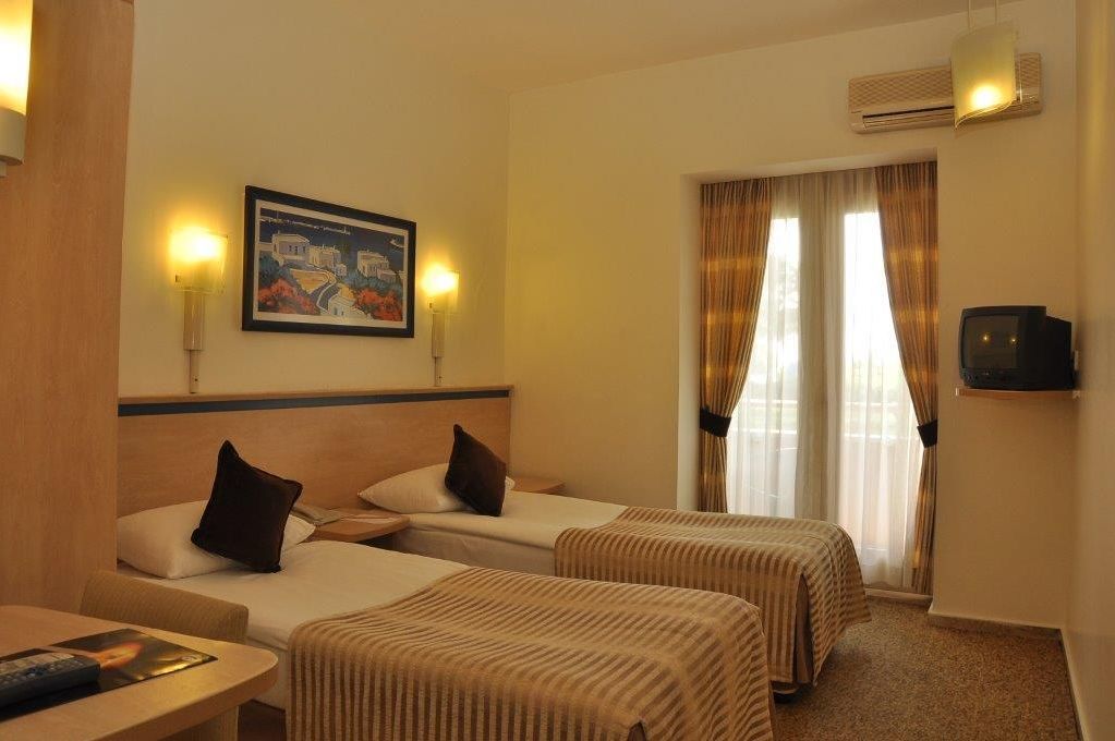Aqi Pegasos Club 4*
