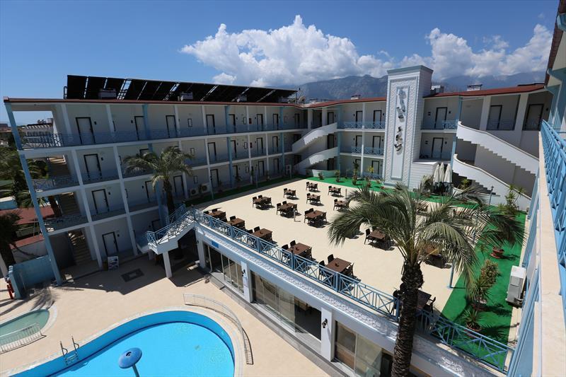 Anita Dream Kemer
