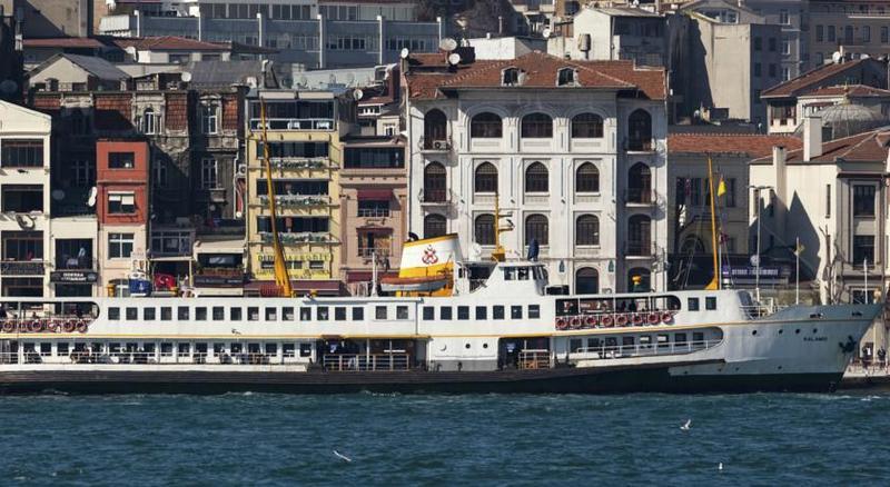 Galata Palace 2*