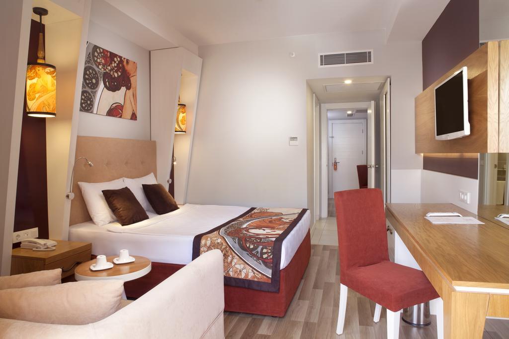 Orange Palace Hotel 5*
