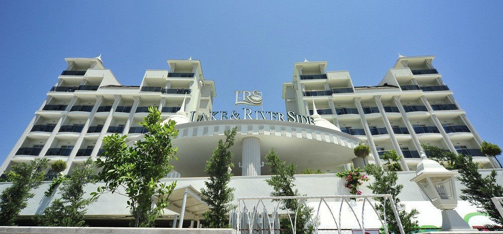 River Hotel 5*