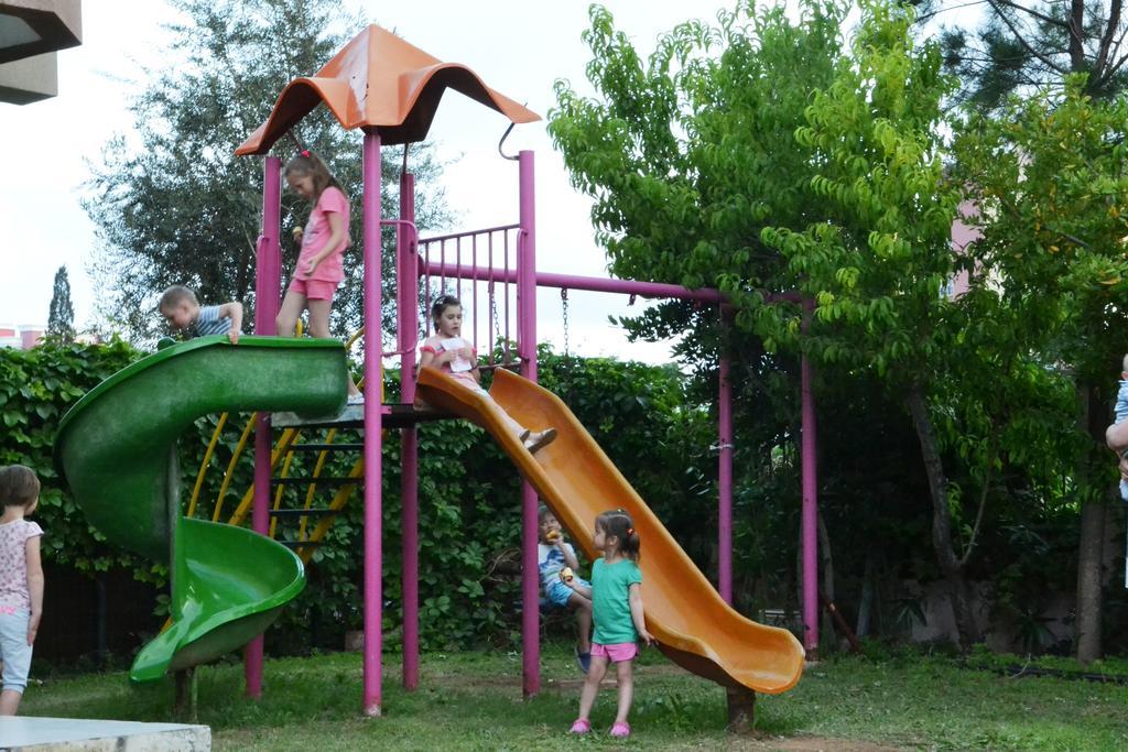 Lara Hadrianus Hotel 3*