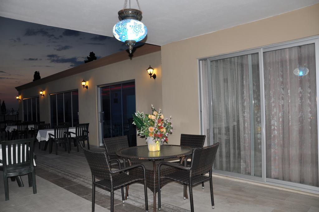 Hotel Beachway & 3*