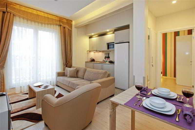 Taksim Premium Hotel 3*