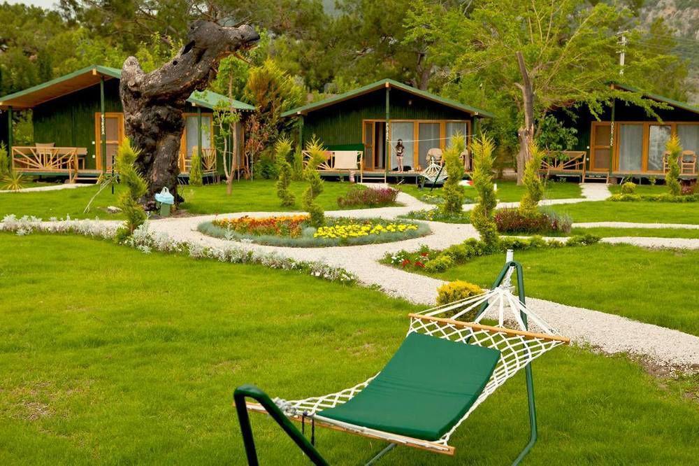 Etenna Beach Bungalows Bed & Breakfast 3*